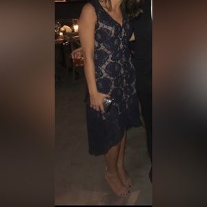 Tadashi Shoji lace overlay navy blue dress - size 8